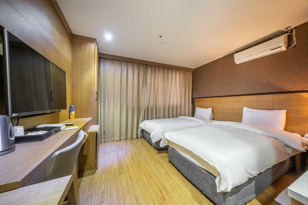 Stellamaris Hotel Wolmido Incheon Exterior foto